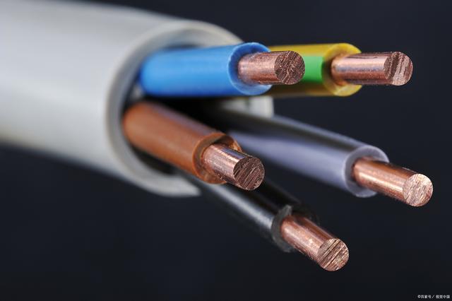 柔性電纜比較常見(jiàn)的原因(圖1) 柔性電纜比較常見(jiàn)的原因(圖1)